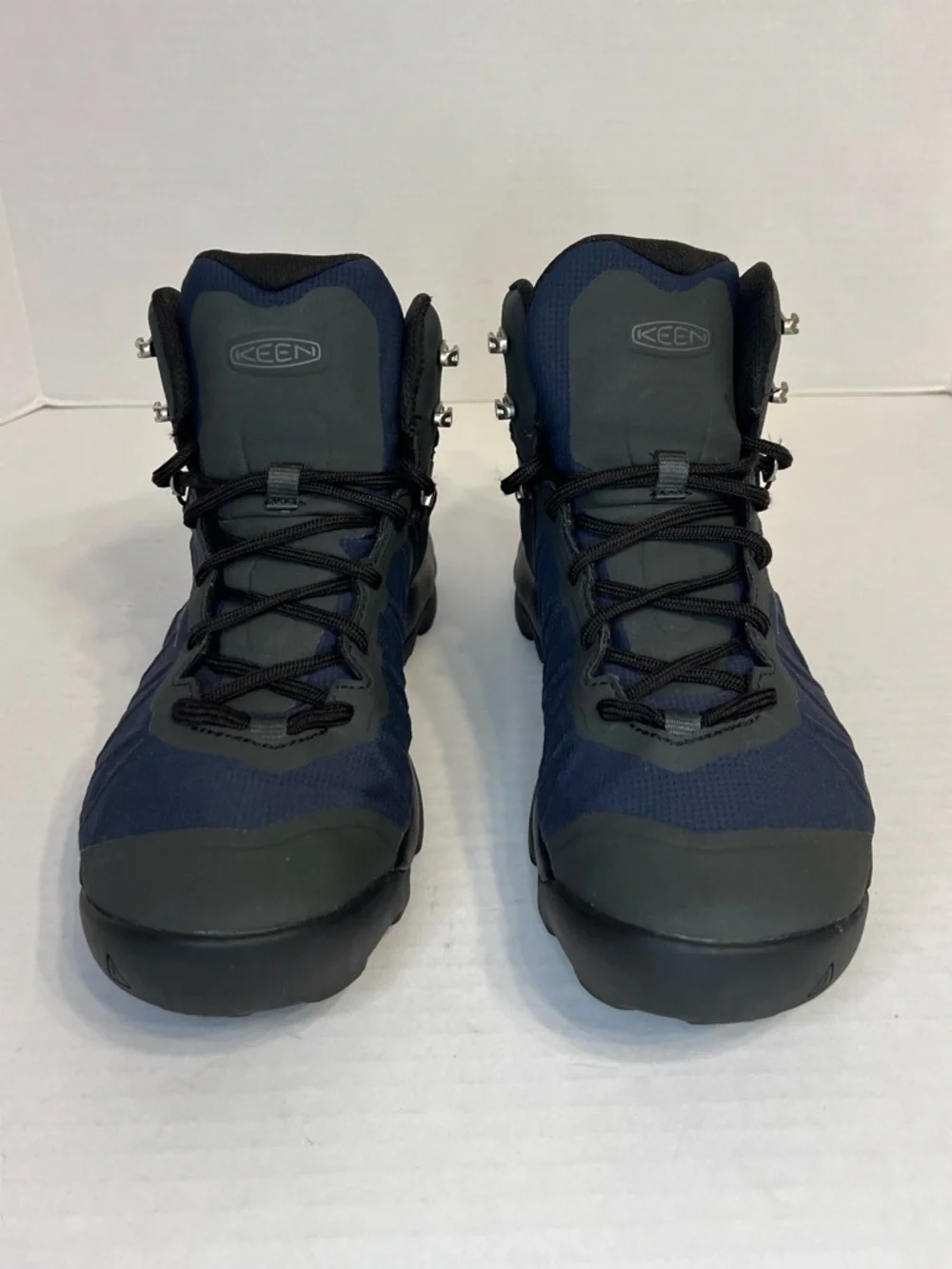 KEEN Men's‎ Venture Mid Waterproof Hiking Boots Size 10